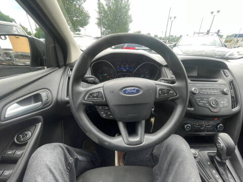 2017 Ford Focus SE