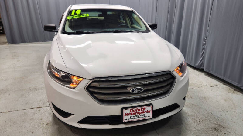 2014 Ford Taurus SE