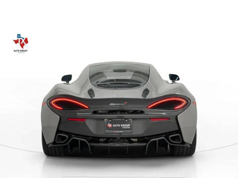 2017 McLaren 570GT