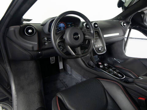 2023 McLaren GT