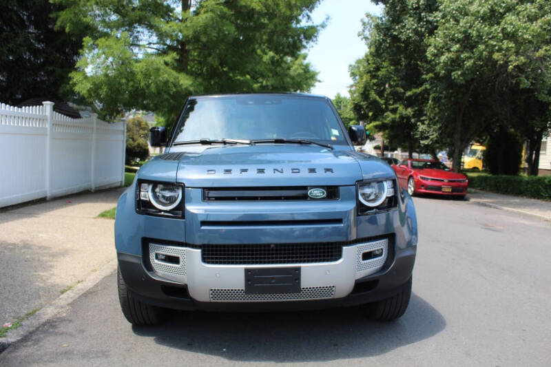 2023 Land Rover Defender 110 30th Anniversary Edition