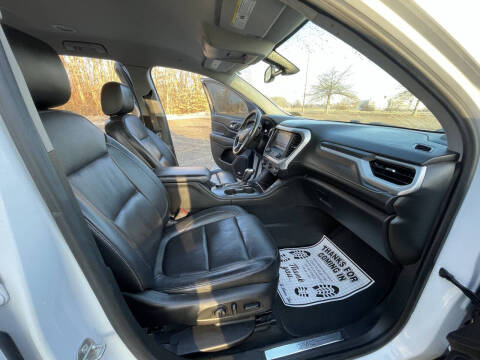 2017 GMC Acadia SLT-1