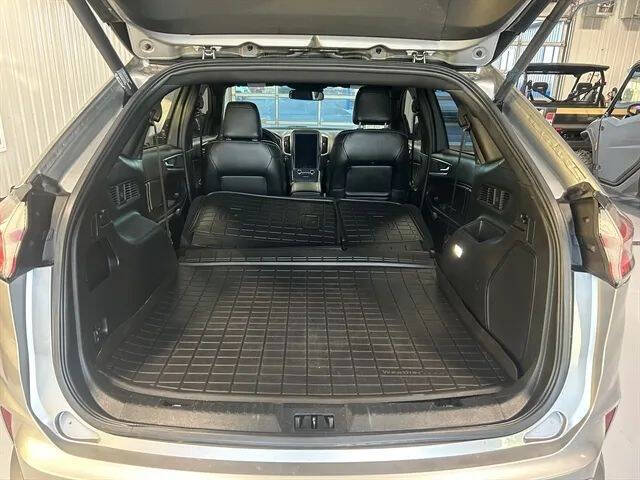 2022 Ford Edge ST