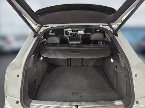 2018 Audi Q3 2.0T quattro Premium Plus