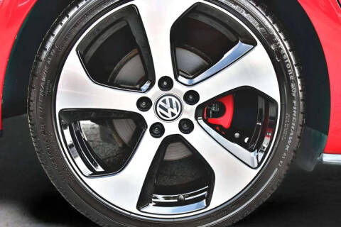 2017 Volkswagen Golf GTI S