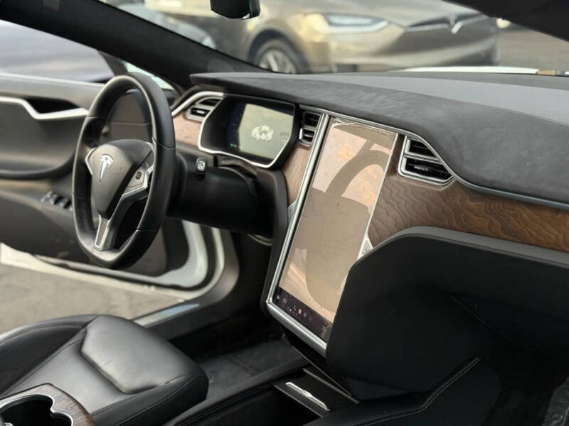 2016 Tesla Model S