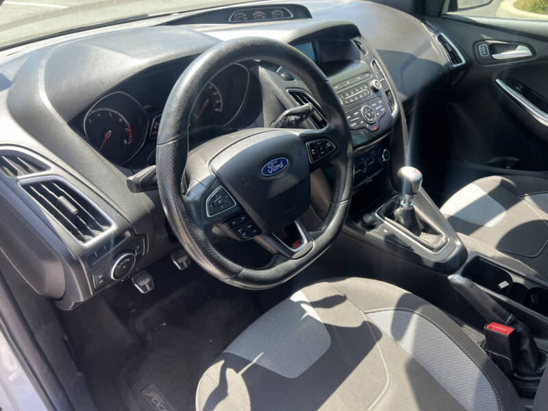 2018 Ford Focus ST