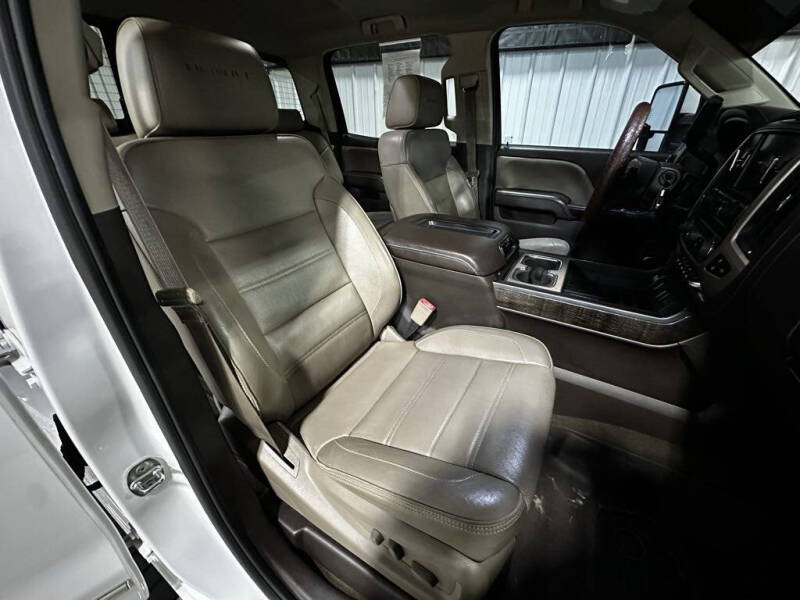 2015 GMC Sierra 2500HD Denali