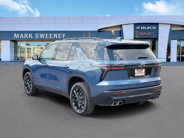 2024 Chevrolet Traverse LT