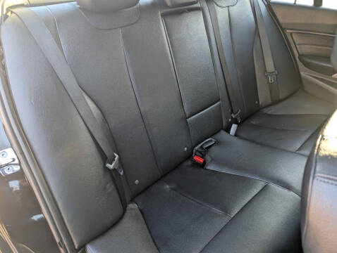 2012 BMW 3 Series 328i