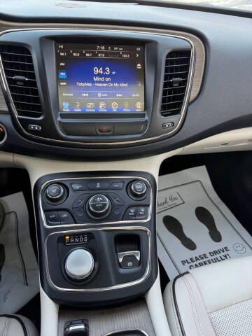 2015 Chrysler 200 C
