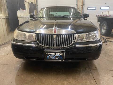 1999 Lincoln Town Car for sale at Lewis Blvd Auto Sales in Sioux City IA