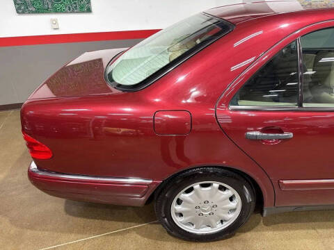 1999 Mercedes-Benz E-Class E 320