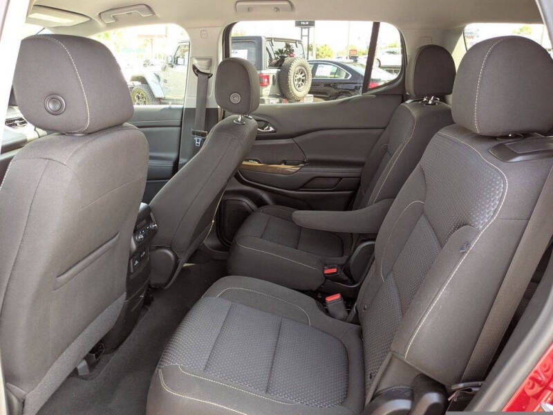 2023 GMC Acadia SLE