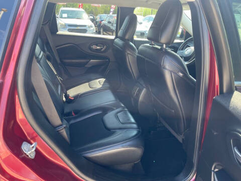 2019 Jeep Cherokee Latitude Plus