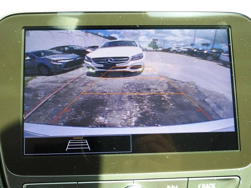 2022 Chevrolet Malibu Sedan - $21,900