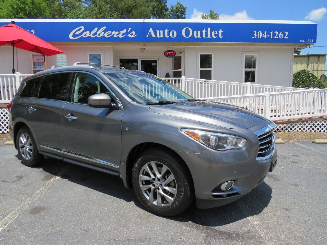 2015 INFINITI QX60 for sale at Colbert's Auto Outlet in Hickory, NC