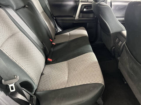 2023 Toyota 4Runner SR5