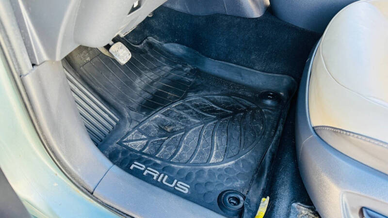 2018 Toyota Prius Four