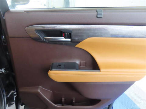 2021 Toyota Highlander Platinum