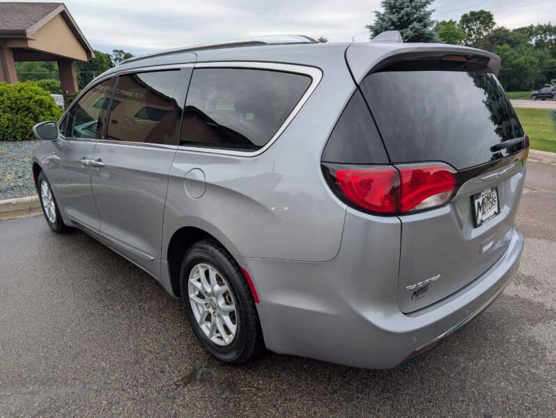 2020 Chrysler Pacifica Touring L