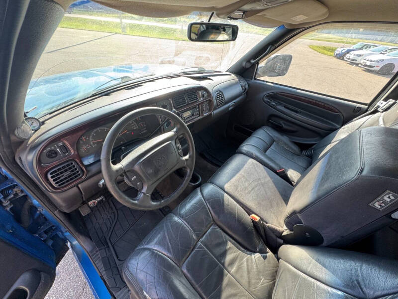 2001 Dodge Ram 2500 SLT