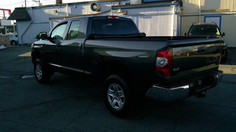 2015 Toyota Tundra SR