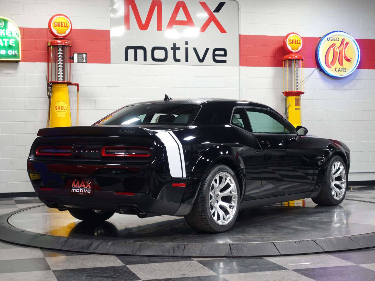 2023 Dodge Challenger 5