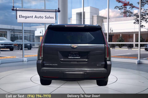 2016 Cadillac Escalade Luxury Collection