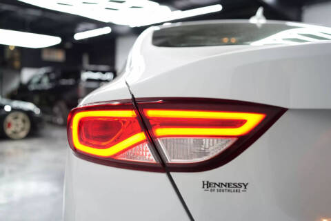 2017 Chrysler 200 Limited Platinum