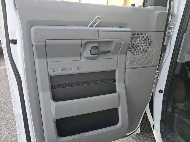 2024 Ford E-Series