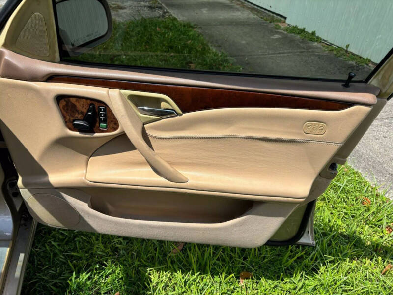 2002 Mercedes-Benz E-Class E 320