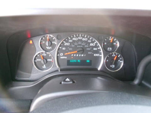 2025 Chevrolet Express LT 3500