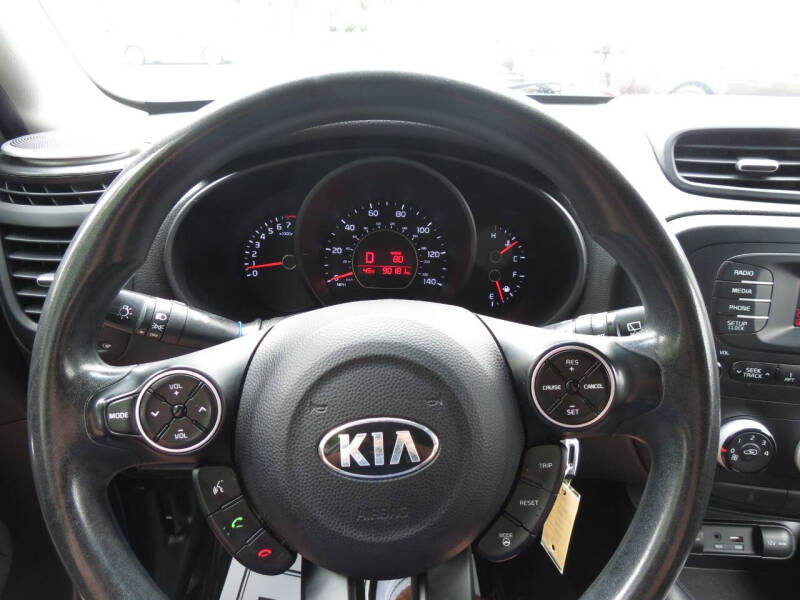 2015 Kia Soul +