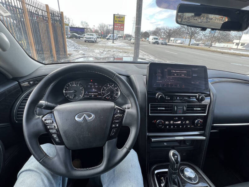 2024 Infiniti QX80 Luxe