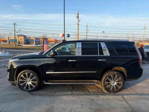 2016 Cadillac Escalade Luxury Collection