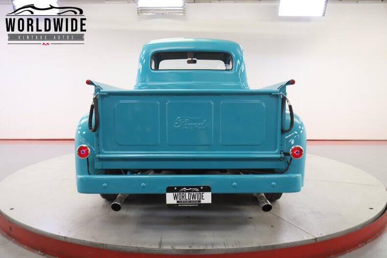 1952 Ford F-100