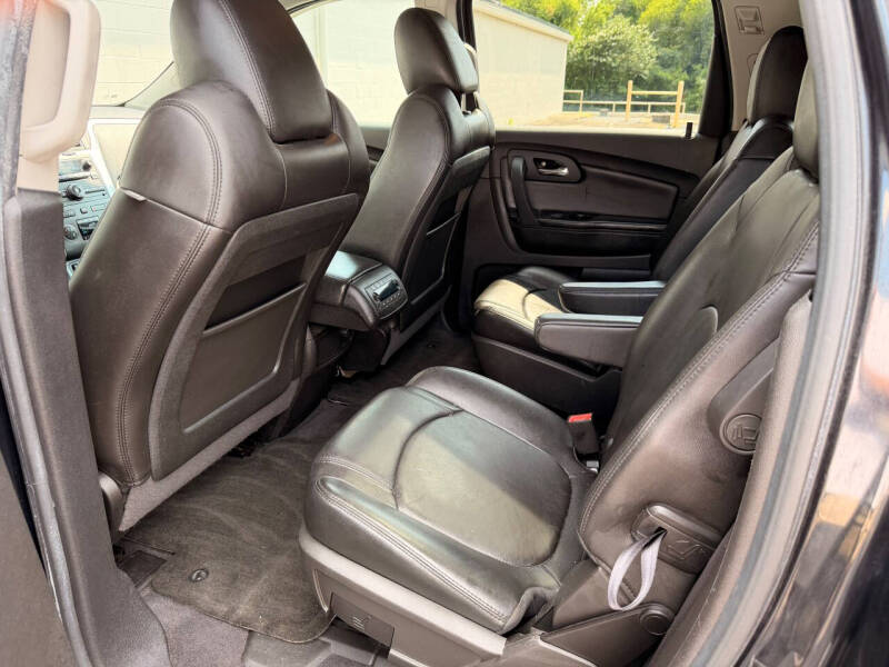 2011 Chevrolet Traverse LT