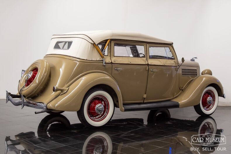 1935 Ford Model 48