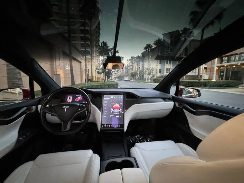 2018 Tesla Model X 75D