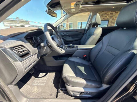 2022 Nissan Rogue SL