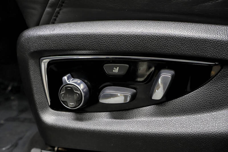 2018 Cadillac Escalade ESV Platinum