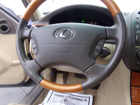 2005 Lexus LS 430