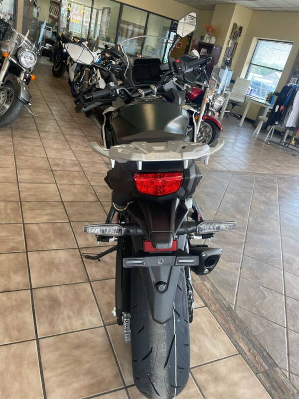 2024 Suzuki GSX-S1000GX+