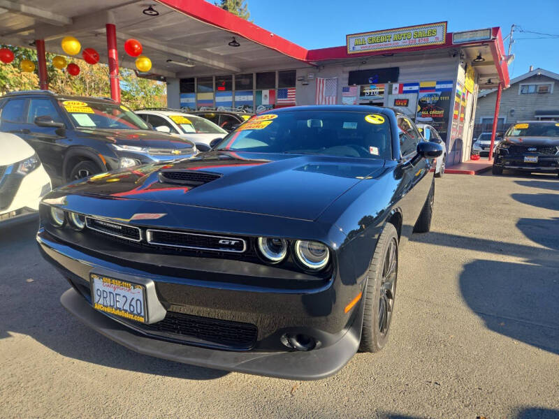 2023 Dodge Challenger GT's photo