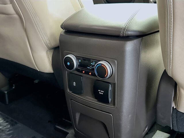 2022 Ford Explorer Hybrid Platinum