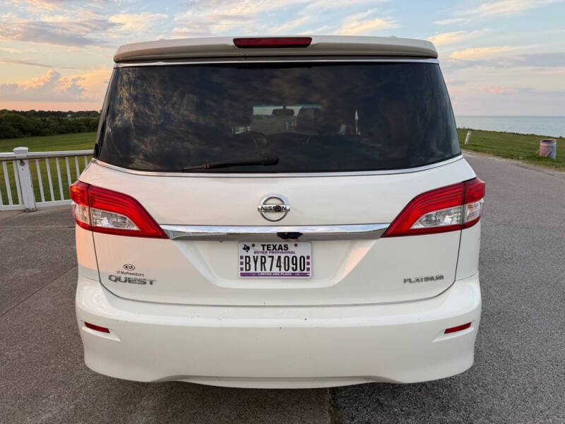 2015 Nissan Quest