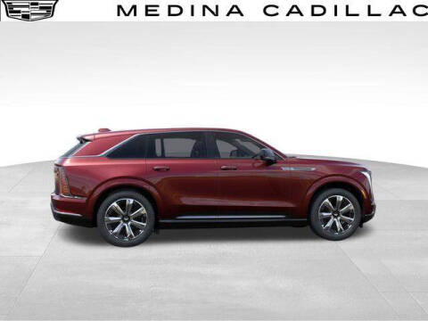 2025 Cadillac Escalade IQ Luxury 2