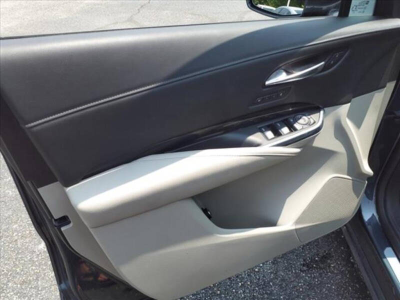 2019 Cadillac XT4 Premium Luxury