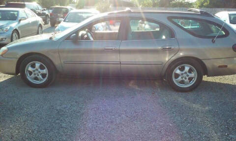 2005 Ford Taurus SE